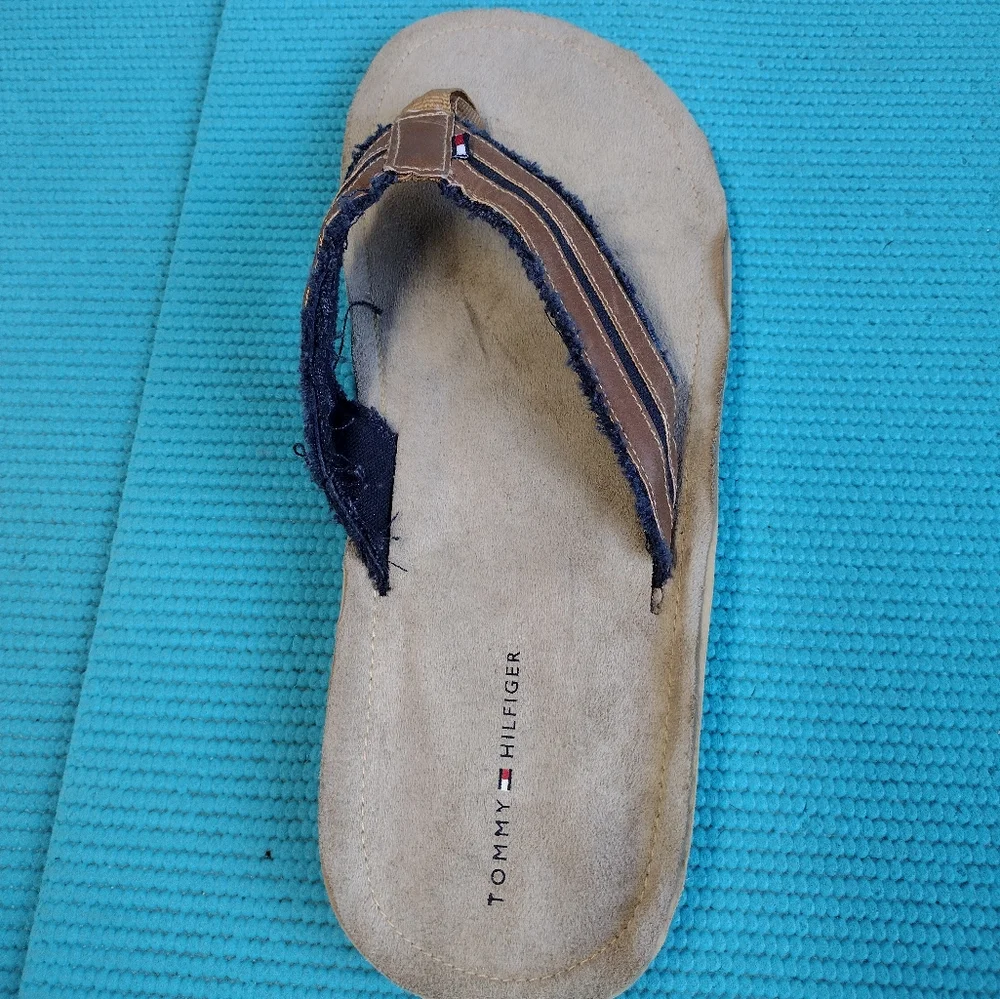 Tommy Hilfiger Men's Light Brown Sandals Flip Flops XXL ( 13 - 14)